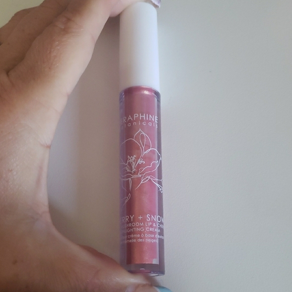 Other - Berry + Snow Cream Lip & Cheek Highlighting Cream - Pink